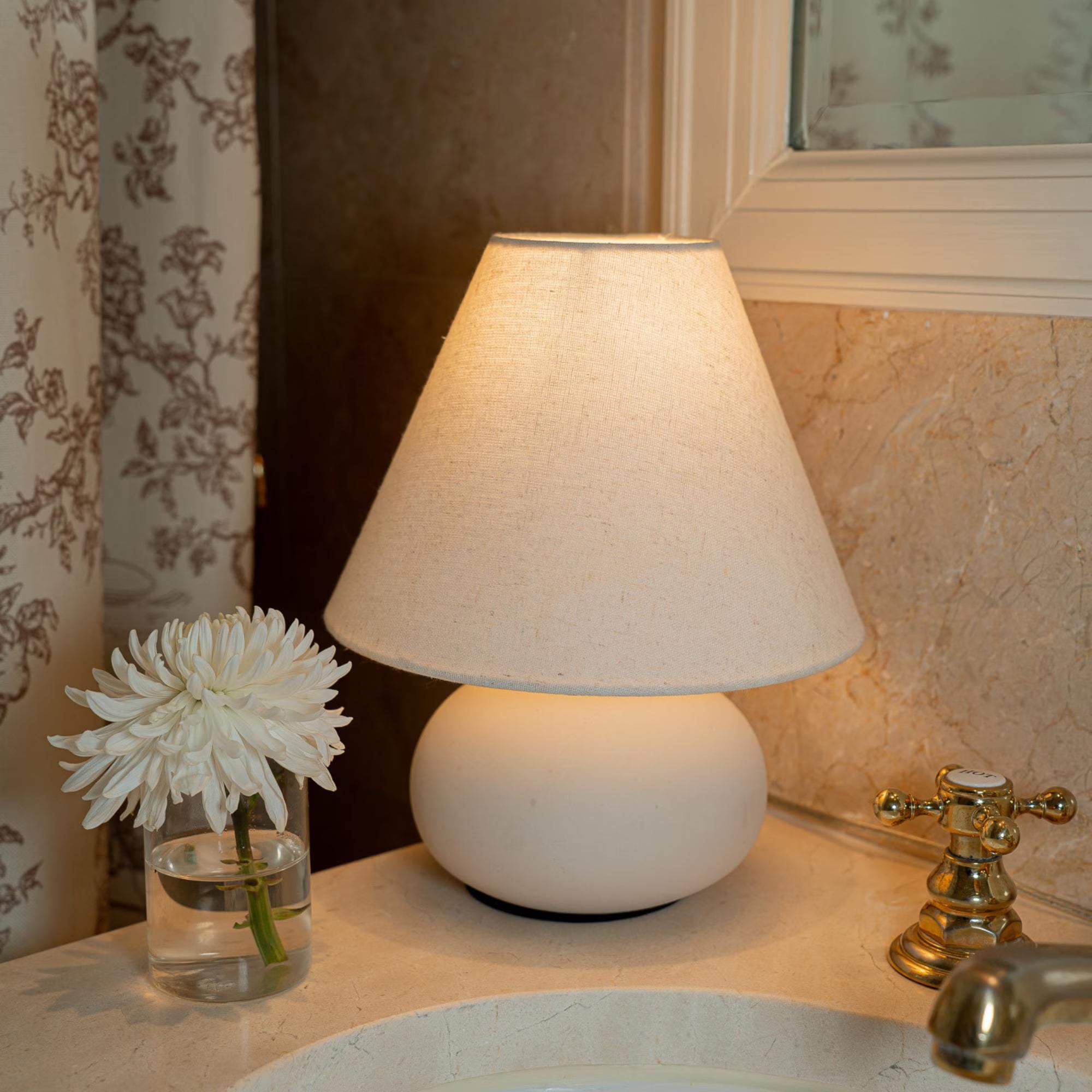 Ceramic Fabric Table Lamp